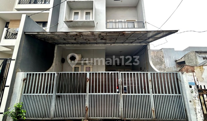 For Sale I Tebet Barat For Sale I Tebet Barat