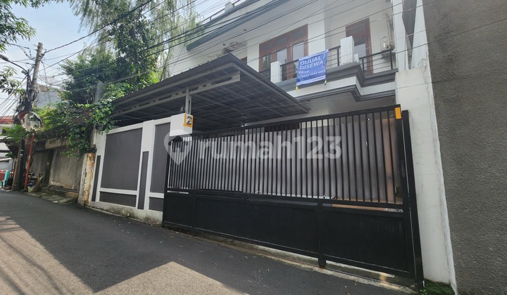 House for Rent, Suitable for Living and Office House for Rent, Suitable for Living and Office