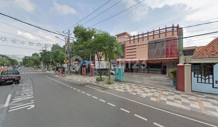 For Sale Prestigious Commercial (Former Salon) in the Heart of Surabaya City, Jl. Walikota Mustajab