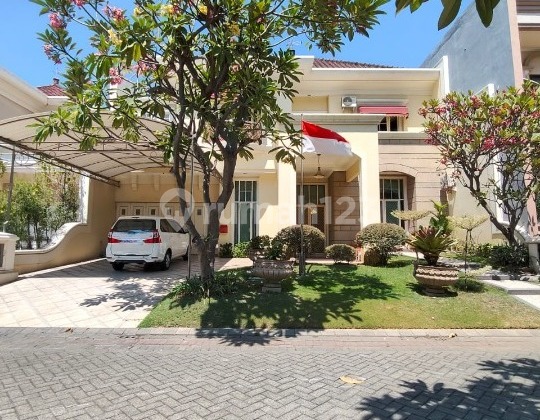 Dijual Cepat Rumah Asri & Ekslusif di Laguna Regency Pakuwon City Dijual Cepat Rumah Asri & Ekslusif di Laguna Regency Pakuwon City