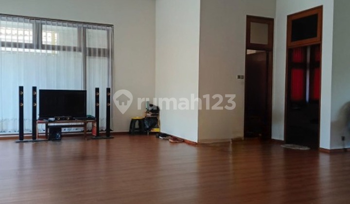 Dijual Rumah Area Premium Pusat Kota Jalan Kanwa Surabaya