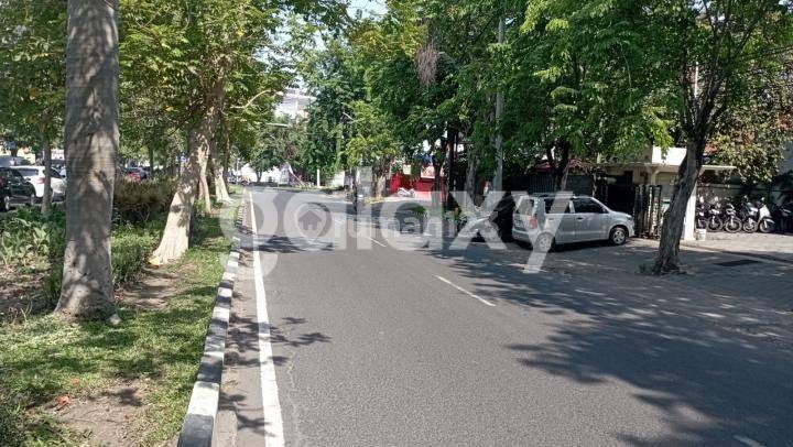 Dijual Rumah Strategis di Surabaya Selatan, Raya Tenggilis, Kendangsari 1