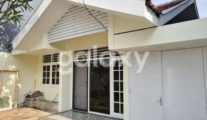 Dijual Rumah Darmo Harapan Indah 2