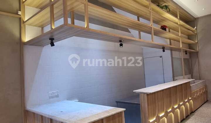 Golf Island Semi-Furnished Luxury Ruko F&B Ready to Open Business 2