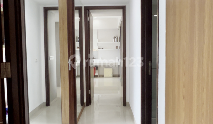 Apartemen Sherwood 3Br Semi Furnish View Pool 2