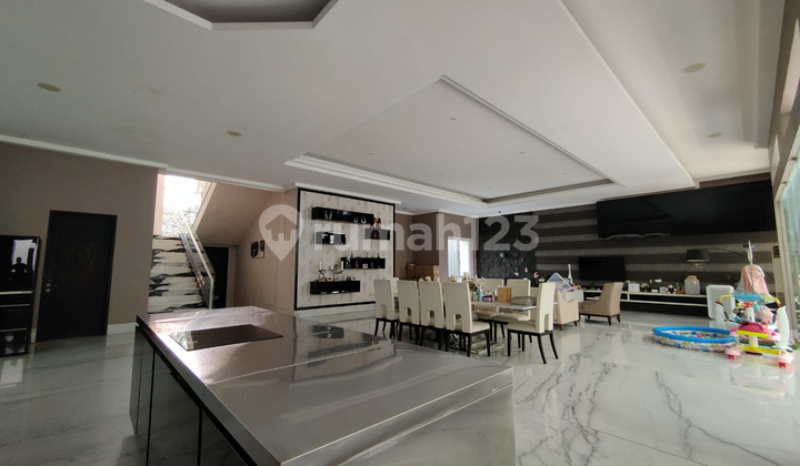 Rumah Mayang Permai 486m Mewah, Semi Furnish, Siap Huni 1