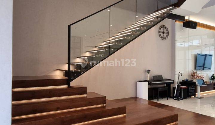 Rumah Pik Brand New Swimming Pool Semi Furnish Mewah Bangunan Kontraktor 2