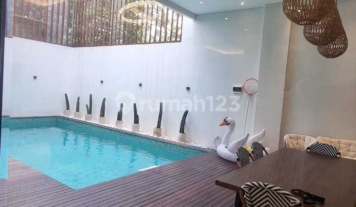 Rumah Pik Brand New Swimming Pool Semi Furnish Mewah Bangunan Kontraktor 3
