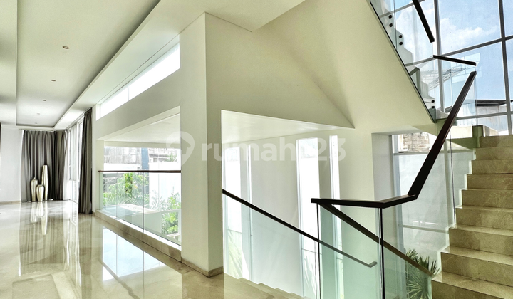 Rumah Pantai Mutiara Lt 437m2 Minimalis High Ceiling 1