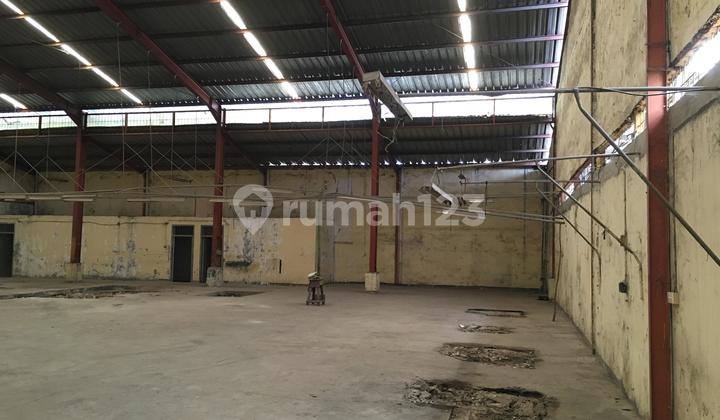 Gudang Jurumudi Benda 1755M Pinggir Jalan Raya Akses Container