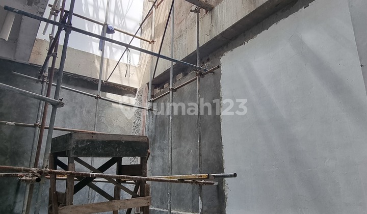 Shop House Jembatan Lima Main Road 283m Half-Finished, Suitable for Convection, Warehouse, or Boarding House 2
