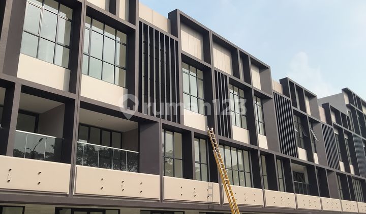 Ruko Enchante BSD 3 Lantai Kawasan Komersial Cocok Untuk Usaha Ruko Enchante BSD 3 Lantai Kawasan Komersial Cocok Untuk Usaha