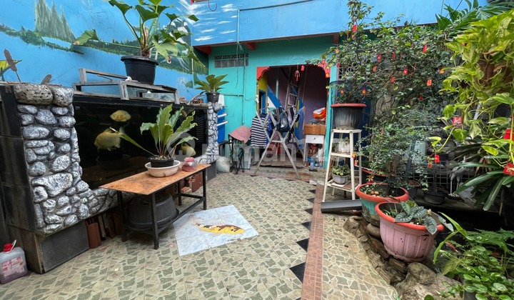 Graha Raya House, 150m2 Land, Good Condition, Ready to Occupy Graha Raya House, 150m2 Land, Good Condition, Ready to Occupy