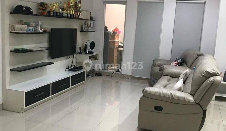 Rumah PIK 175m2 Full Bangunan Semi Furnish Rapi 2