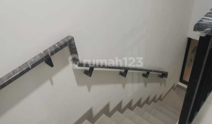 Rumah 4,5x10 Milenial PIK2 Standard Developer Harga Terbaik 2