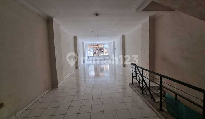 Ruko Mall Taman Palem 3 Lantai Posisi Depan Taman