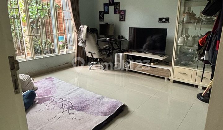 Rumah Sunter Jaya 8X15, 3 Lantai Semi Furnish Siap Huni 2