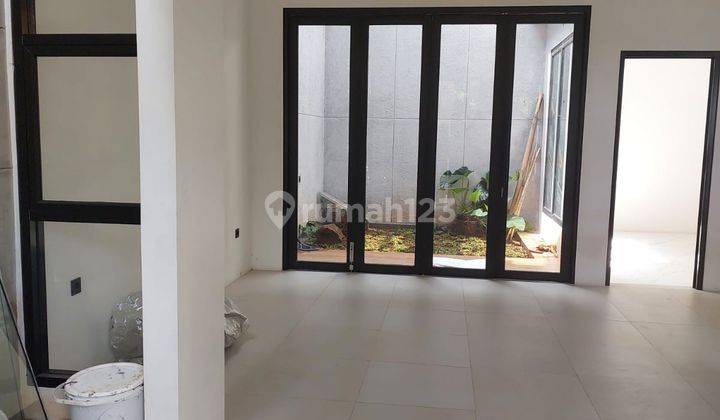 Rumah Cantik Di Jagakarsa 2 Lantai Dalam Cluster Dijual Cepat,shm 6