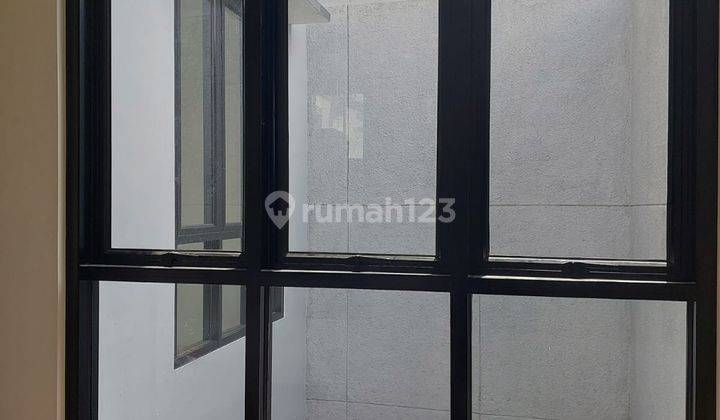Rumah Cantik Di Jagakarsa 2 Lantai Dalam Cluster Dijual Cepat,shm 14