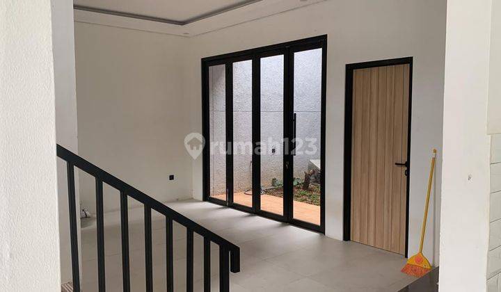 Rumah Cantik Di Jagakarsa 2 Lantai Dalam Cluster Dijual Cepat,shm 15