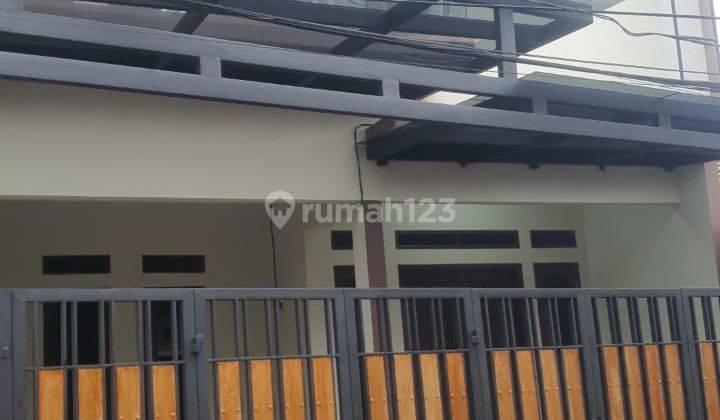 Rumah Di Condet 2 Lantai Siap Huni Akses Mobil, SHM 2