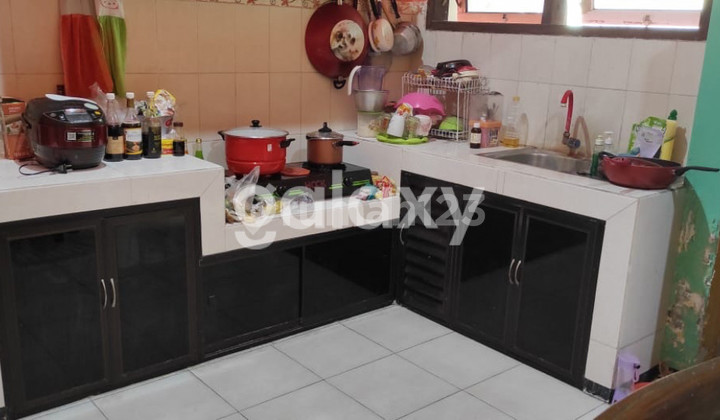 Ready-to-occupy affordable Barata Rungkut House in East Surabaya 2