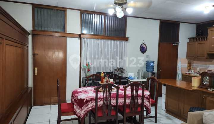 Rumah Bagus di Ulujami Raya  Pesangrahan, Cipulir, Jakarta Selatan 2