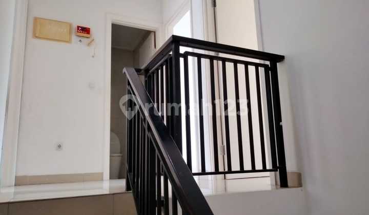 Dijual Cepat  Rumah Green Lake City Cluster Australia, Semi furnished  2