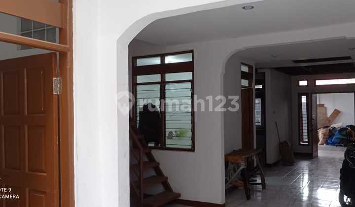 Dijual Rumah di Kosambi Baru. (Baru Renovasi) Luas 6x20m SHm Dijual Rumah di Kosambi Baru. (Baru Renovasi) Luas 6x20m SHm