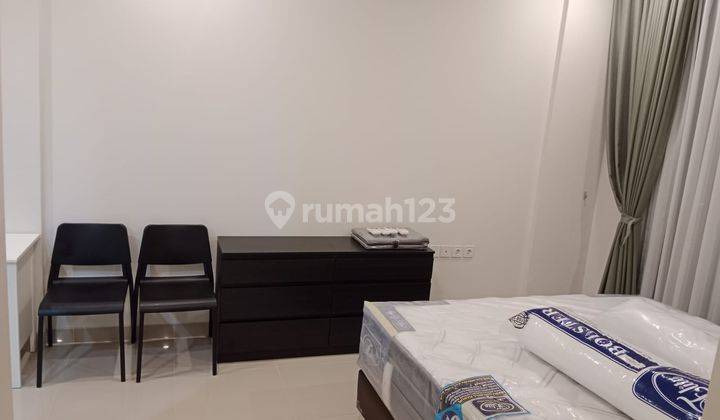 Disewakan Cepat Apartemen Rainbow Springs Condovillas 3br 1