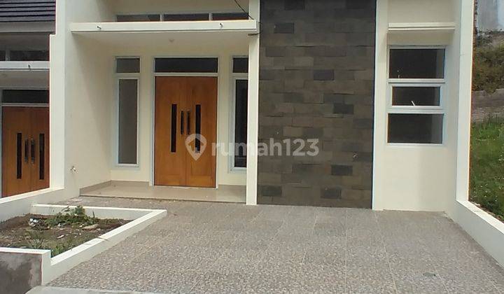 Rumah Minimalis Di Cibiru Bandung 1