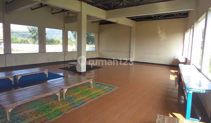 Rumah makan sangat luas di garut  5