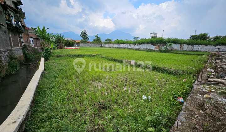 Tanah Matang Di Cipadung View Kota Bandung Jawa Barat