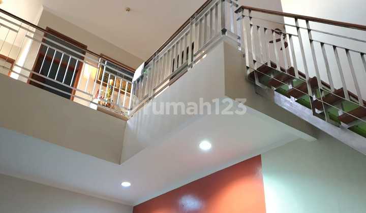 Dijual Cepat Rumah Villa Melati Mas Serpong Tangerang Selatan, Ada Halaman Belakang, Sudah Renov, Boulevard 2