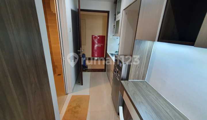 Apartemen Furnish Tinggal Bawa Koper, Studio Springwood Alam Sutera Serpong Tangerang Selatan 2