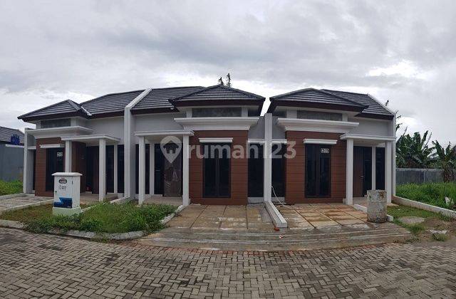 Rumah Baru Minimalis Botanica Valley Dekat Serpong,  Cepat! 2