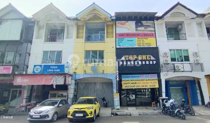 For Sale: Roadside Shop House in Karawaci Tangerang Banten Victoria Park, Strategic Location, Affordable, Ready to Occupy