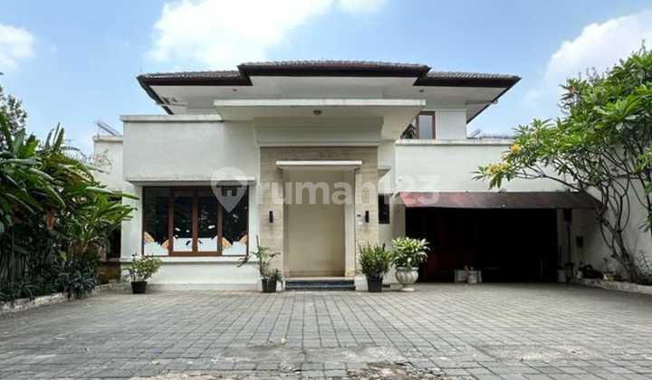 Rumah Bagus 2 Lantai Di Cipete Lokasi Pinggir Jalan