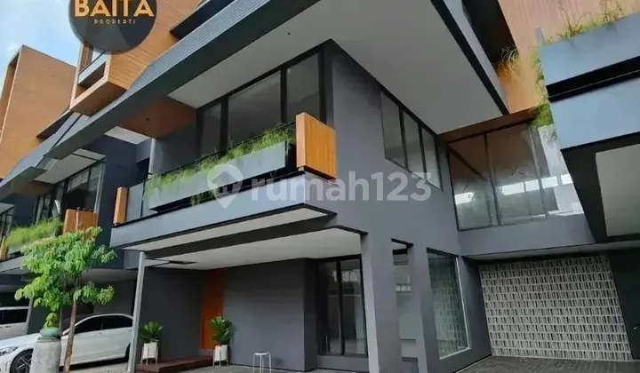 Rumah Modern Shm 4 Lantai Area Kemang Sangat Strategis 1