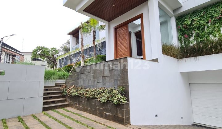 For sale Rumah ala Resort 2 Lantai SHM Baru Murah