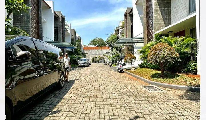 Jual cepat townhouse Bangka kemang  1