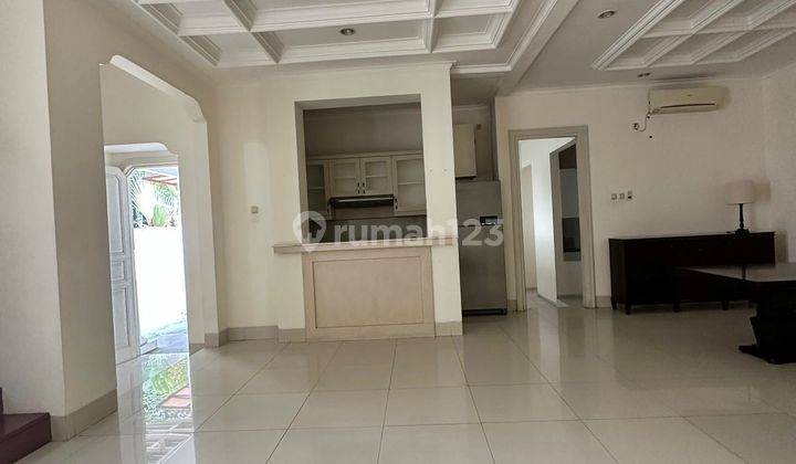 For Sale Kemang Rumah 2 Lantai SHM Bagus Dalam Compound 2