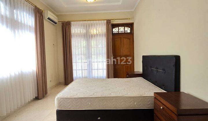  New listing! For Rent Pejaten Barat big garden 2