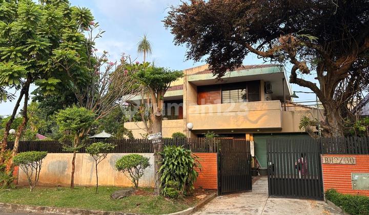 VERY CHEAP! HOOK HOUSE IN A GREAT LOCATION IN PONDOK INDAH