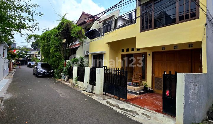 Ready-to-Live House in Tebet Area, South Jakarta