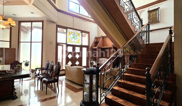 Rumah di Kebayoran Baru Dekat Senopati Harga Sangat Menarik