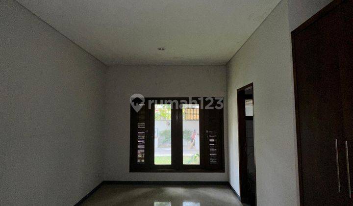 Disewakan  Rumah  Di Kebayoran Baru Lokasi Super Strategis Dekat Scbd 2