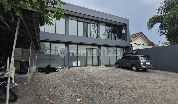 For Rent Commercial Building in Veteran Raya Prime Location