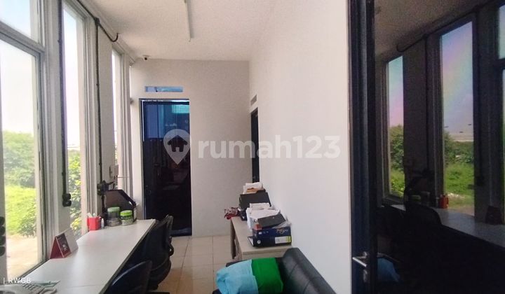 Strategic Commercial Building at Bizhub Gunung Sindur, Suitable for Business & Office. 2