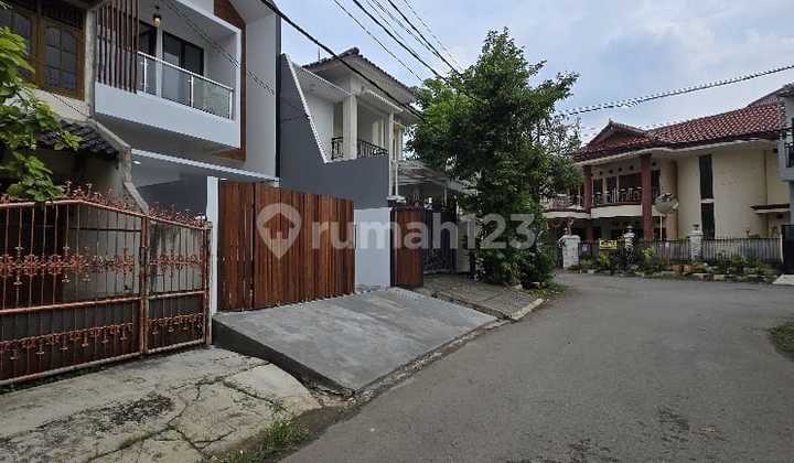 House in a Complex in Pondok Kelapa, East Jakarta 2